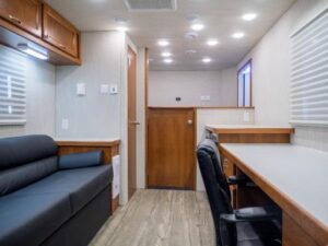 vistos-trailer_22RD (5)