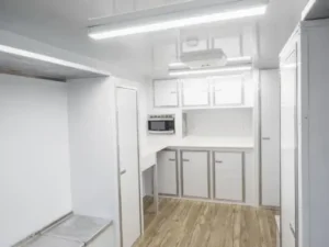 vistos-trailer_24dh-white-black-office-kitchen