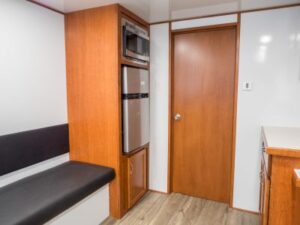 vistos-trailer_37conference (10)