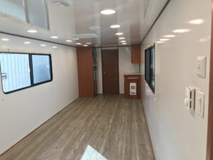 vistos-trailer_37conference (15)