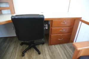 vistos-trailer_cold-weather-unit-front-entrance (8)