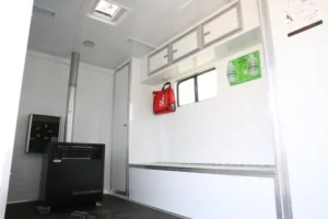 vistos-trailers_8-5x20-doghouse (6)