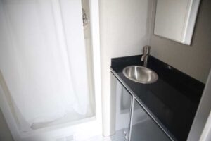 vistos-trailers_8.5x28bedroom (8)