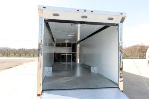 vistos-trailers_bumper-pull-race (6)