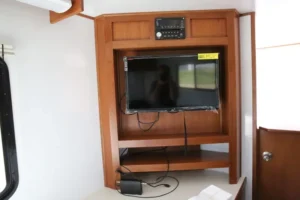 vistos-trailers_fiberglass-cold-weather-rear-entrance (15)