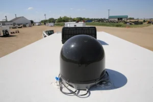 vistos-trailers_fiberglass-cold-weather-rear-entrance (4)