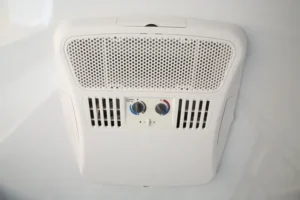 vistos-trailers_fiberglass-cold-weather-rear-entrance (5)