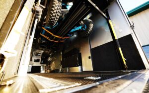 vistos-trailers_gooseneck-race-haulers (25)