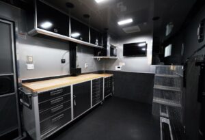 vistos-trailers_gooseneck-race-haulers (4)