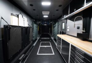 vistos-trailers_gooseneck-race-haulers (5)