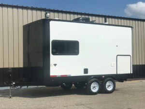 vistos-trailers_mobile-medical-trailer (10)