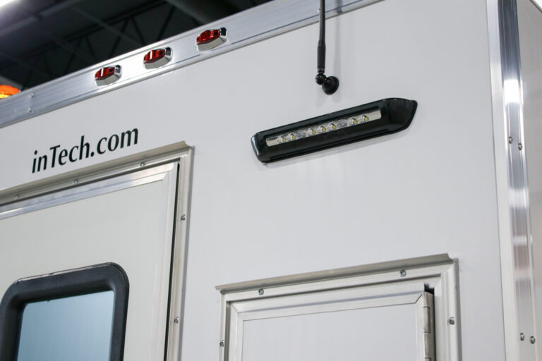 inTech 5'x8' Fiber Splicing Trailer - 1