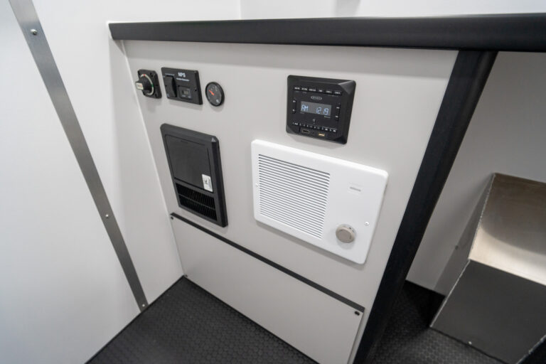 inTech 5'x8' Fiber Splicing Trailer - 3